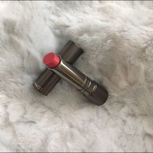 MAC Lipstick Makeup - Picture 2 of 4